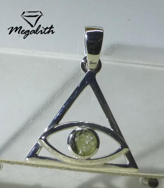 Moldavite pendant Third eye